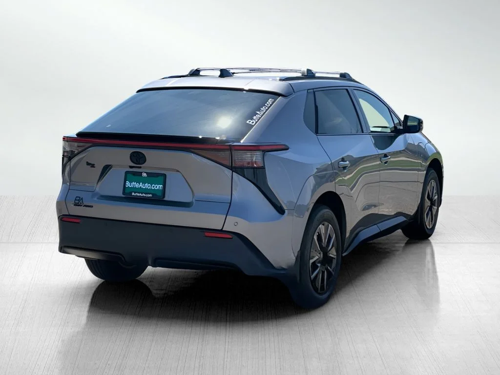 New 2026 Heavy Metal Toyota XLE image 3