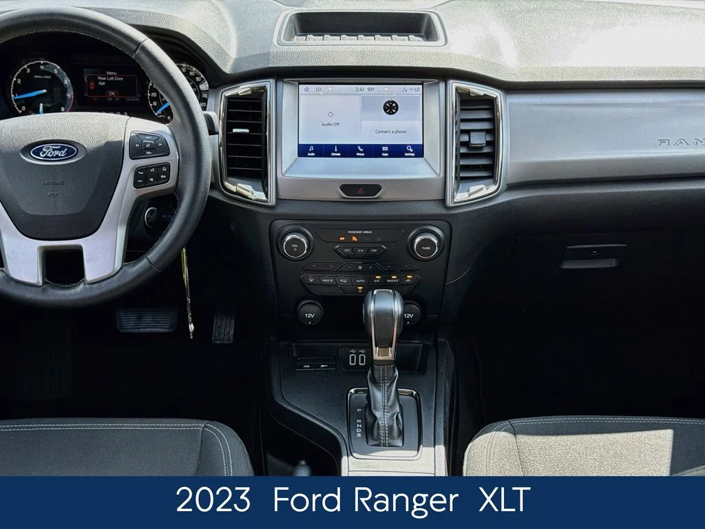 Used 2023 Blue Ford XLT image 27