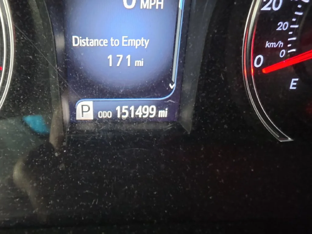 Used 2015 Red Toyota SE image 16