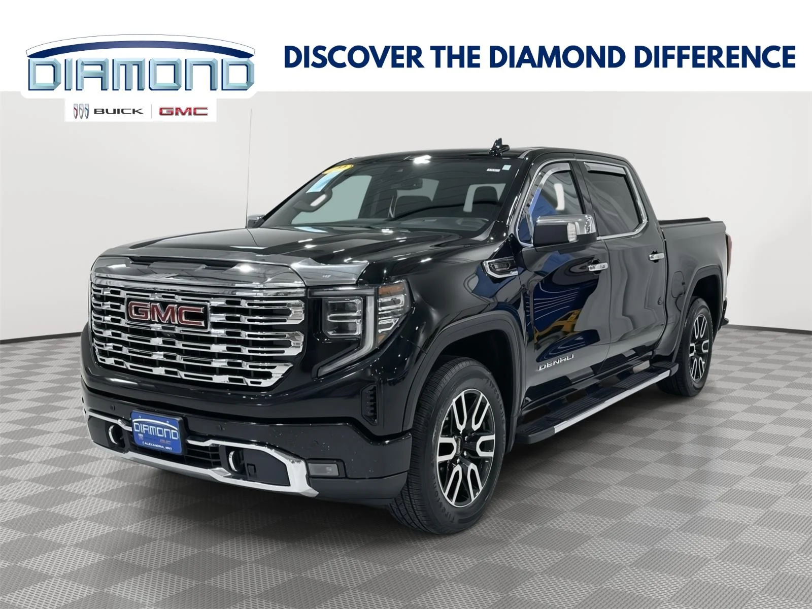 2022 GMC Sierra 4WD Crew Cab Short Box Denali's photo