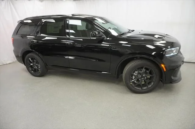 New 2026 Diamond Black Clear-Coat Exterior Paint Dodge GT PLUS image 9