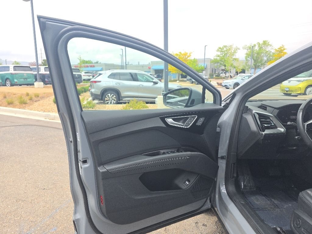 Used 2023 Pebble Audi Prestige image 9