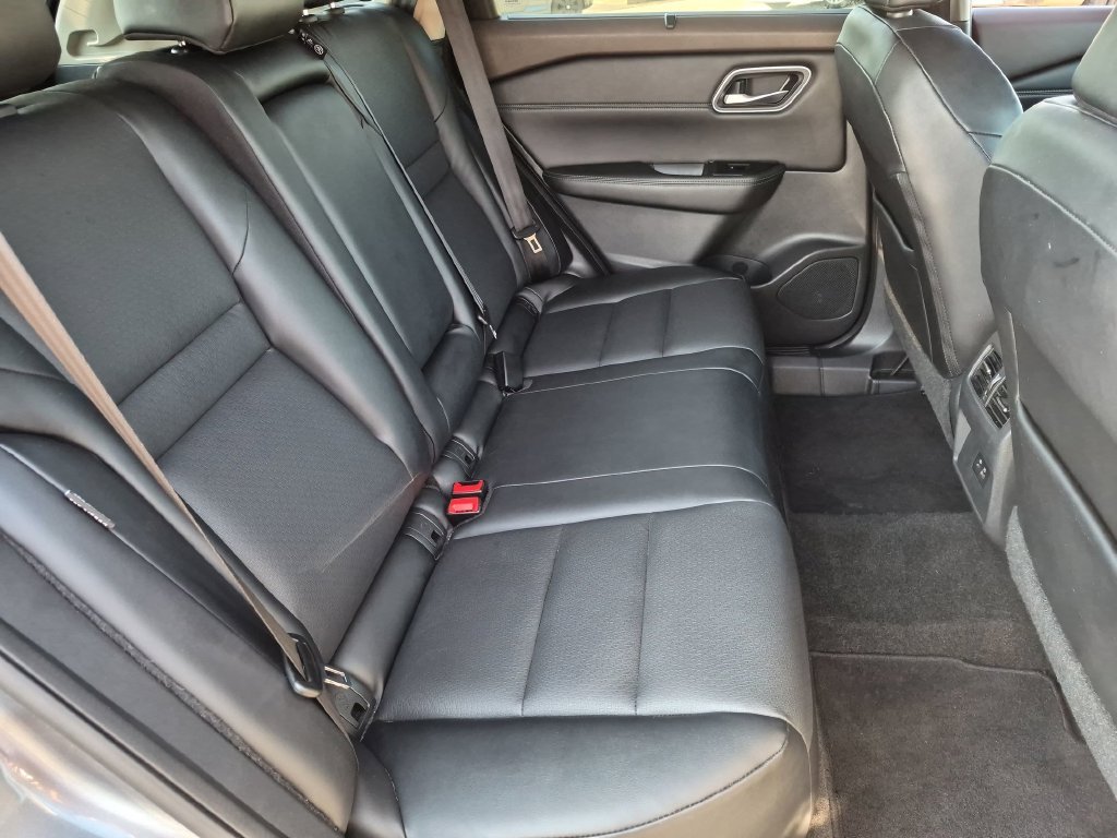 Used 2021 Gray Nissan SV image 32