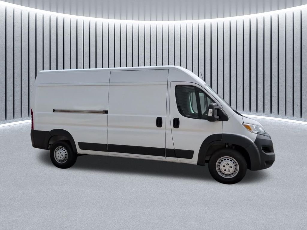 Used 2025 White Ram High Roof image 4