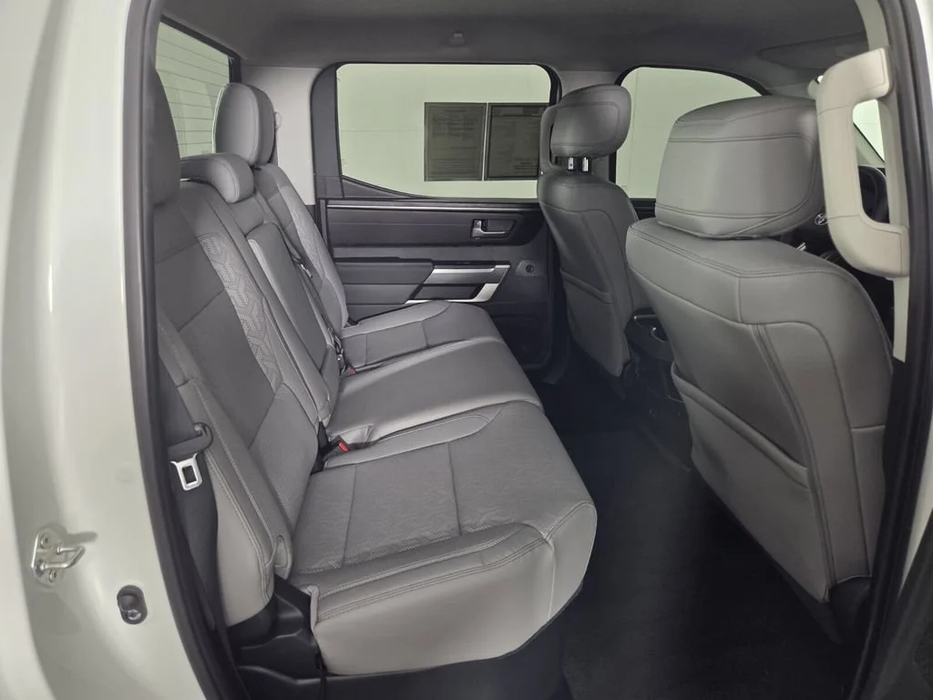 Used 2024 Ice Toyota SR5 image 28