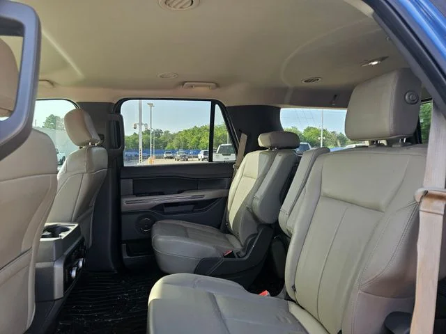 Used 2020 Blue Metallic Ford XLT image 5