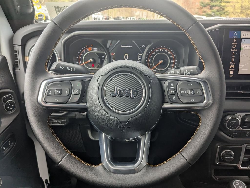 2025 Jeep Wrangler 4-Door Sahara - Photo 13