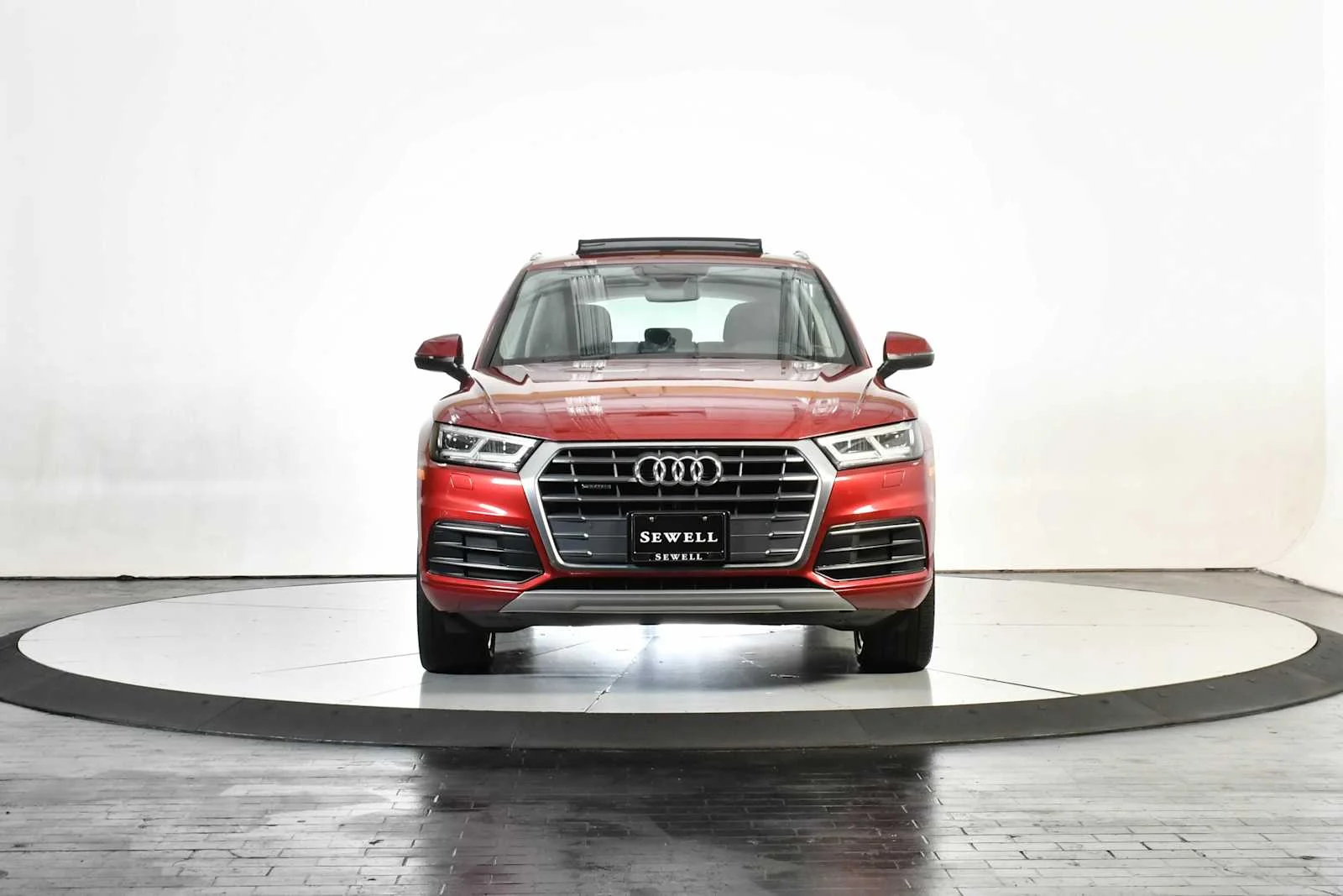 Used 2018 Matador Red Metallic Audi Premium Plus image 9