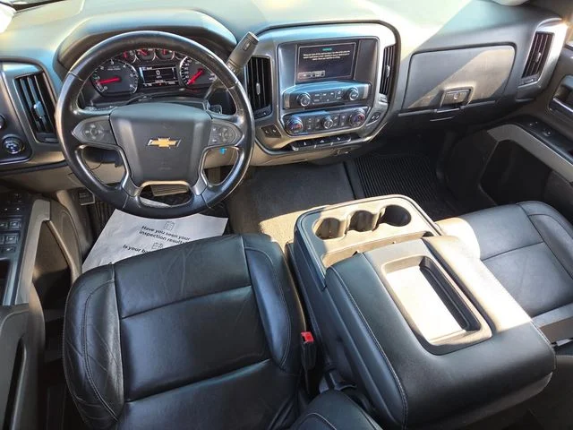 Used 2018 Black Chevrolet LT image 9