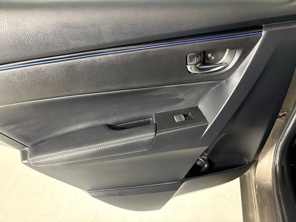 Used 2018 Gray Toyota SE image 33