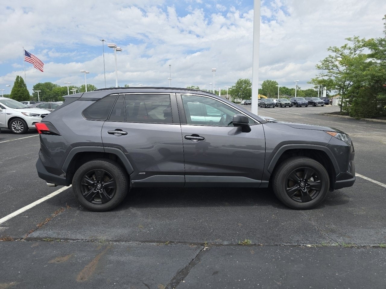 Used 2022 Gray Toyota LE image 8