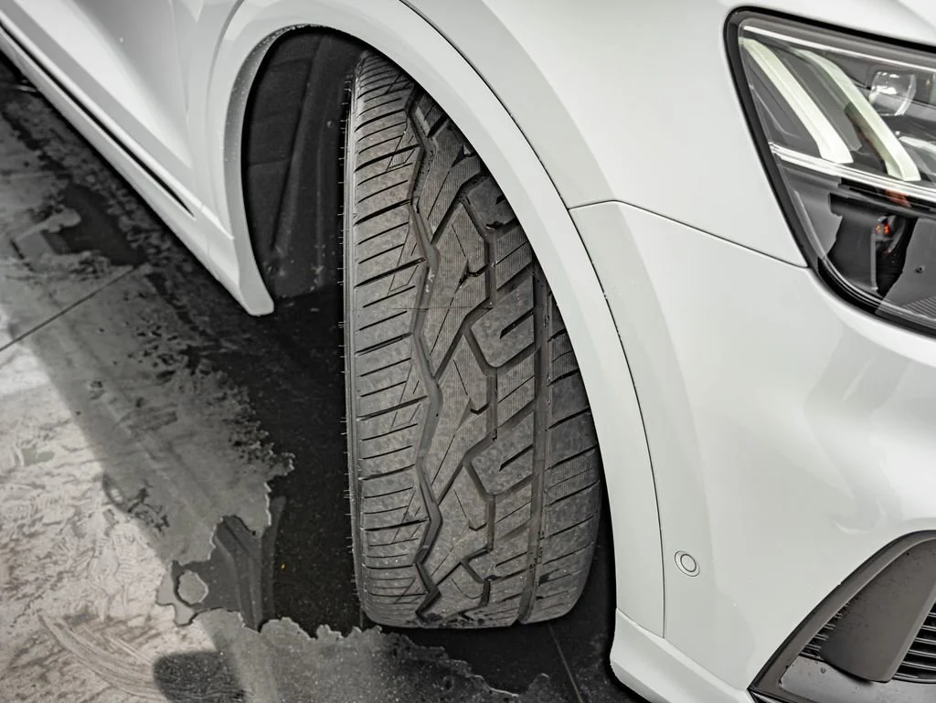 Used 2023 Glacier White Audi 4.0T Prestige image 48