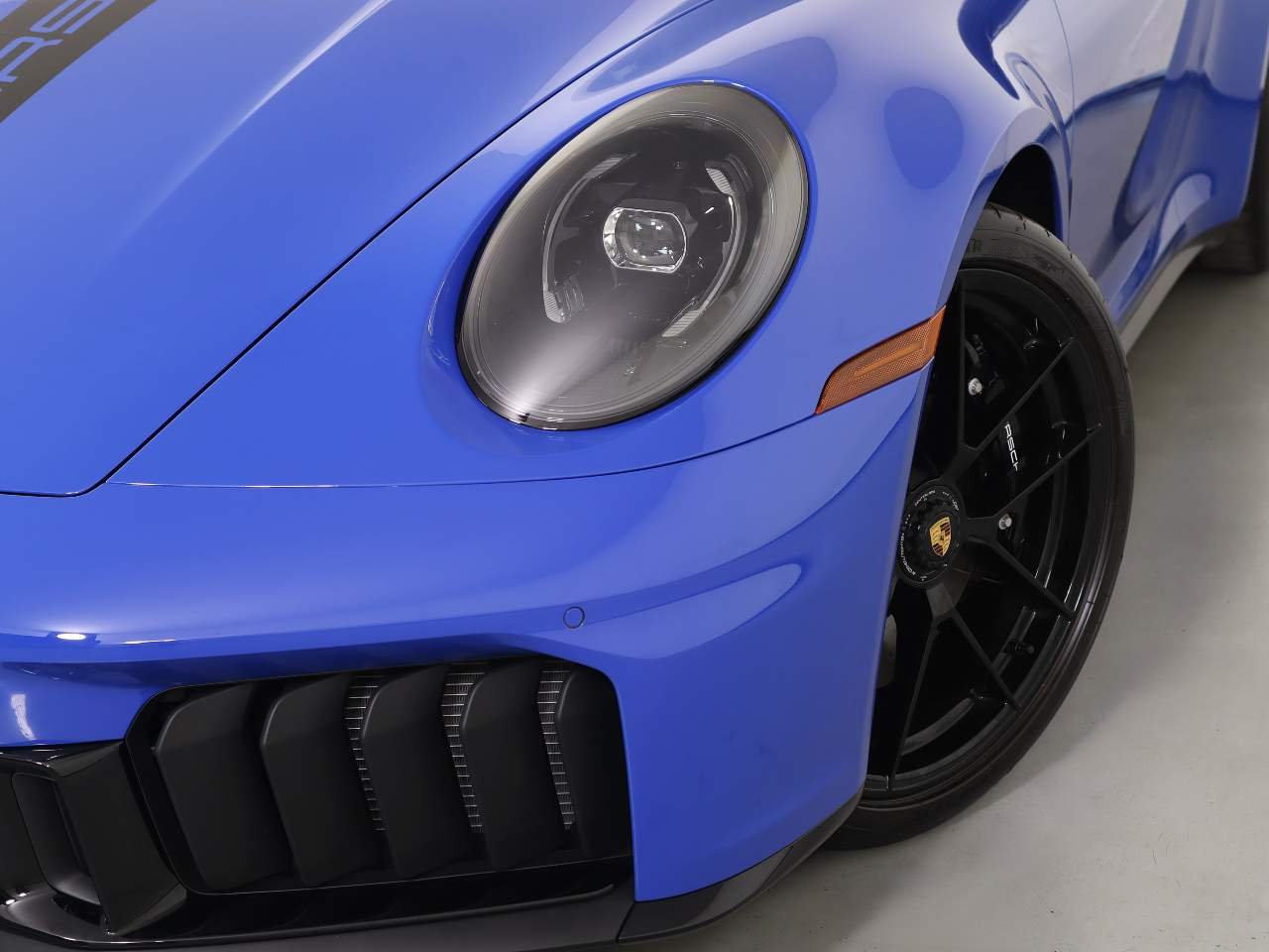 Used 2025 Lugano Blue Porsche Carrera GTS image 12