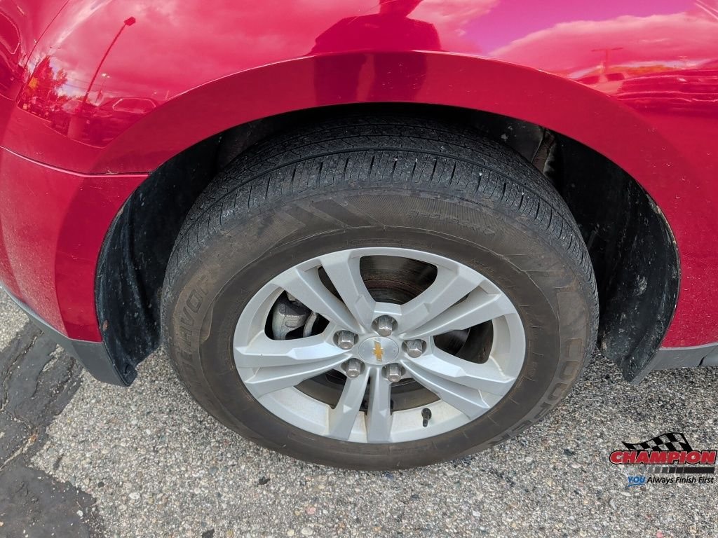 Used 2015 Red Chevrolet LT image 11