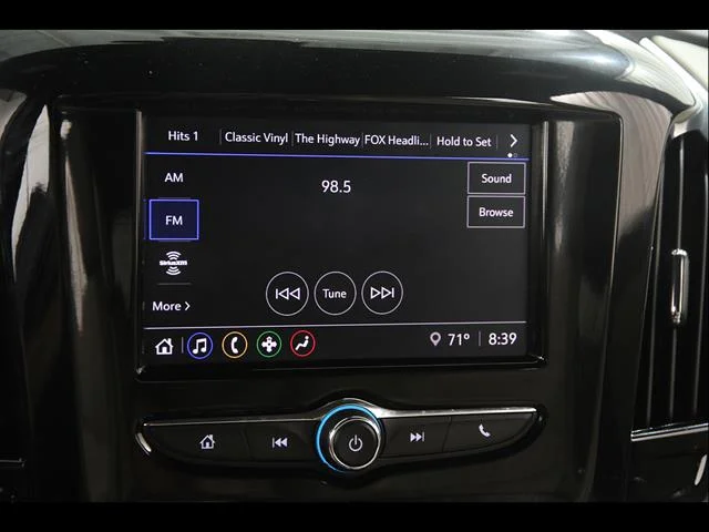 2022 Chevrolet Traverse LS - Photo 10