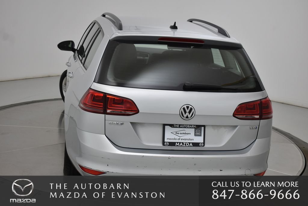 Used 2015 Reflex Silver Metallic Volkswagen S image 10
