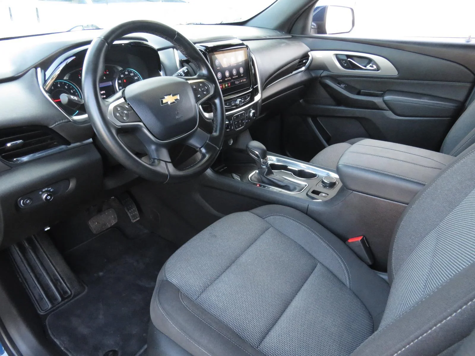 Used 2023 Northsky Blue Metallic Chevrolet LT Cloth image 22