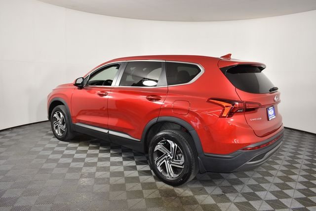Used 2023 Red Hyundai SE image 7