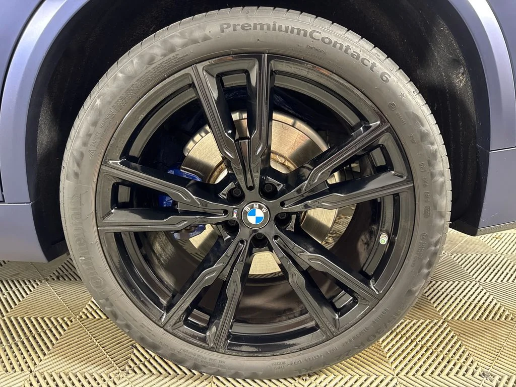 Used 2024 Blue BMW M60i image 12