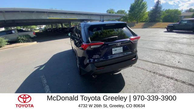 Certified Used 2025  Toyota XLE image 30