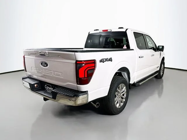 New 2026 Star White Metallic Tri-Coat Ford Lariat image 7