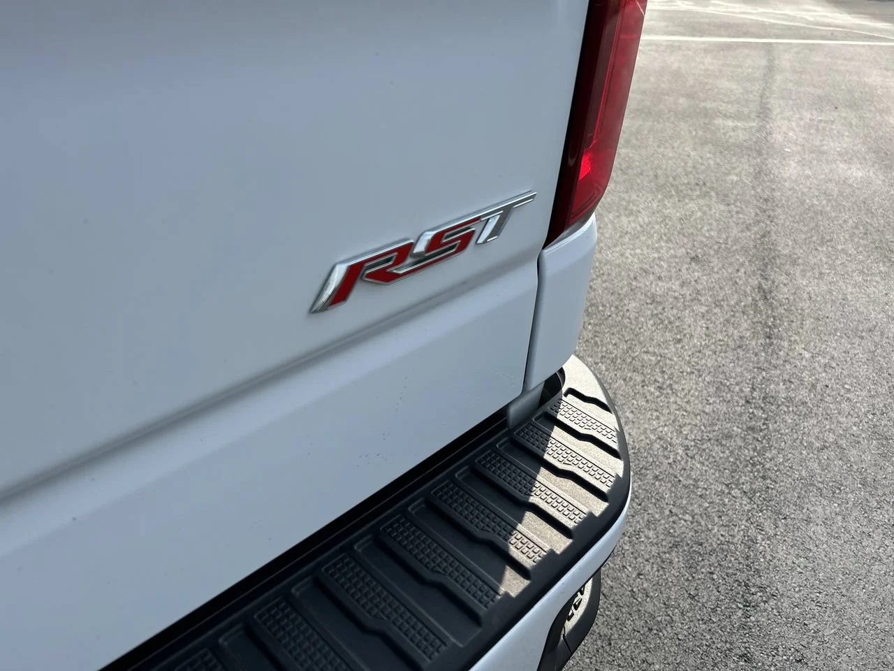 Used 2024 Summit White Chevrolet RST image 12