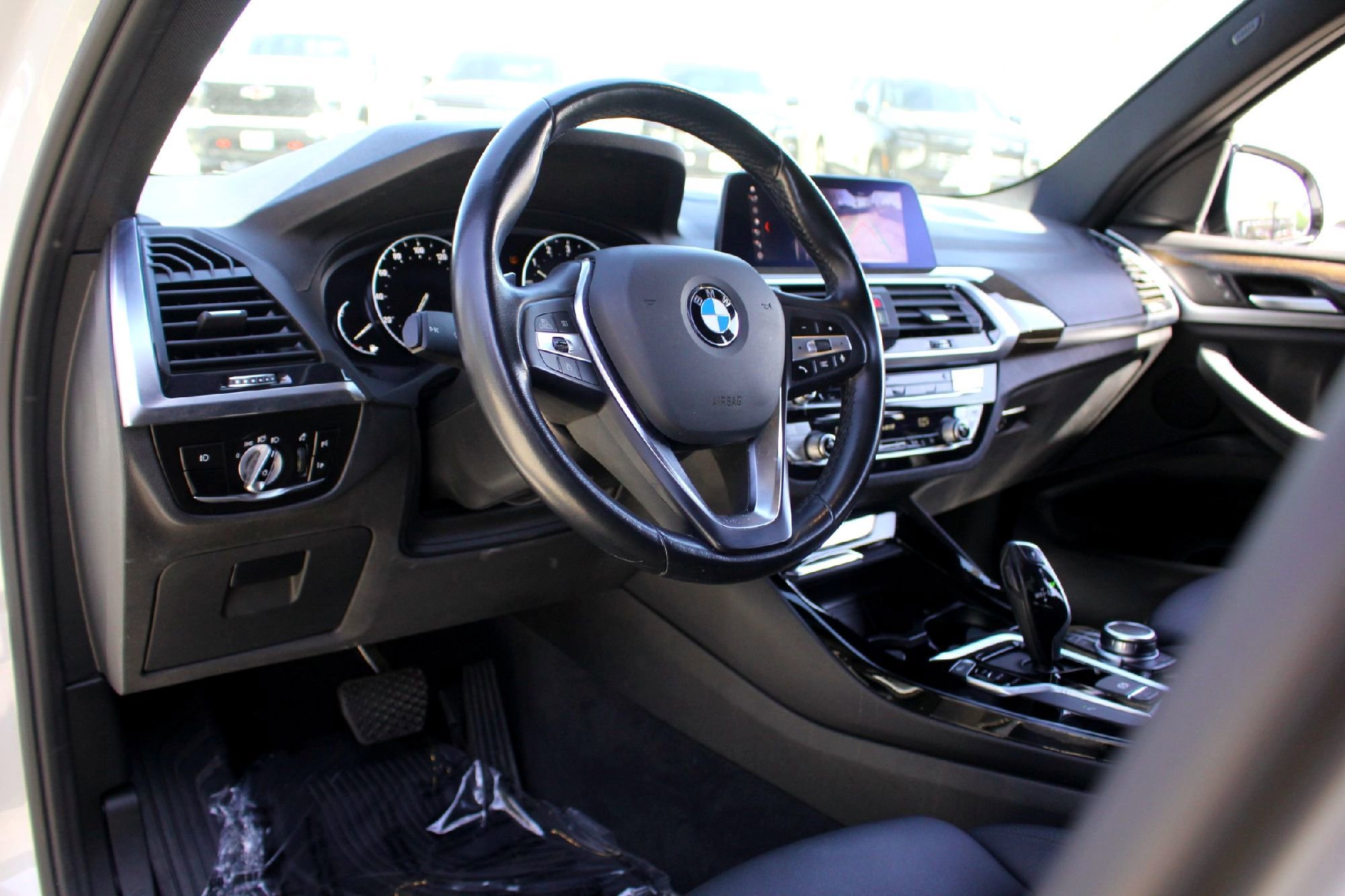 Used 2021 Glacier Silver Metallic BMW sDrive30i image 8
