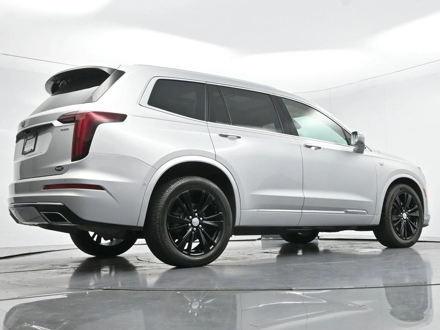 Used 2020 Radiant Silver Metallic Cadillac AWD Premium Luxury image 53