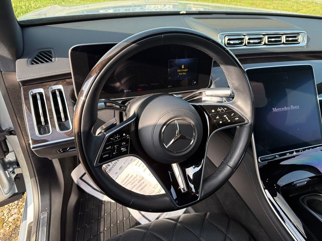 Used 2021 Silver Mercedes-Benz S 580 image 14