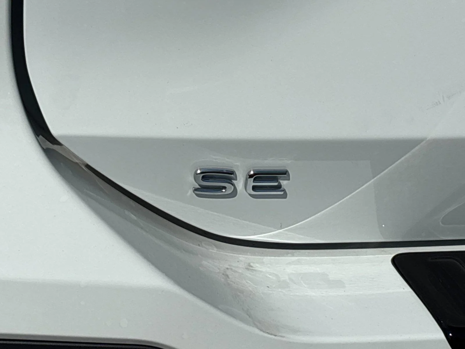 New 2026 Pure White Volkswagen SE image 11