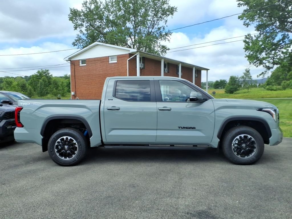 New 2026 Lunar Rock Toyota SR5 image 2