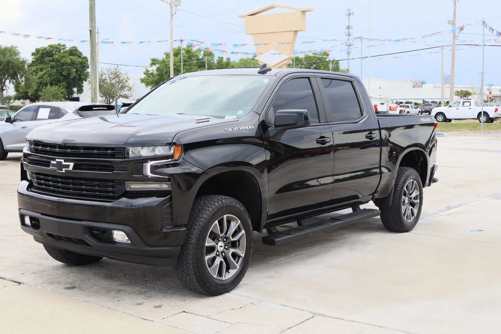 Used 2021 Black Chevrolet RST image 5