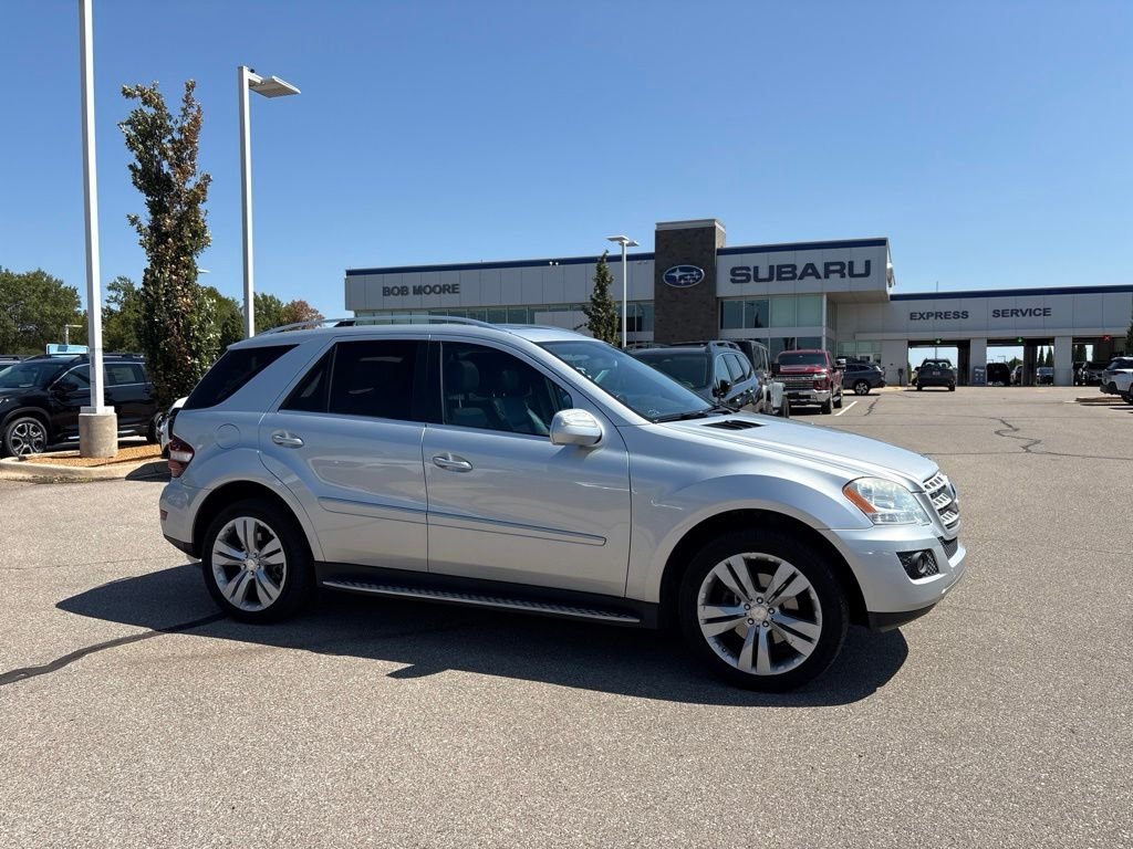 Used 2009 Silver Mercedes-Benz ML 350 image 1