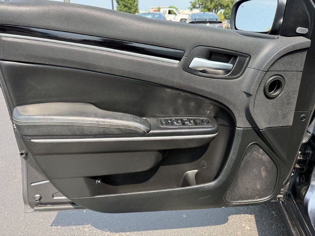 Used 2019 Gray Chrysler S image 9
