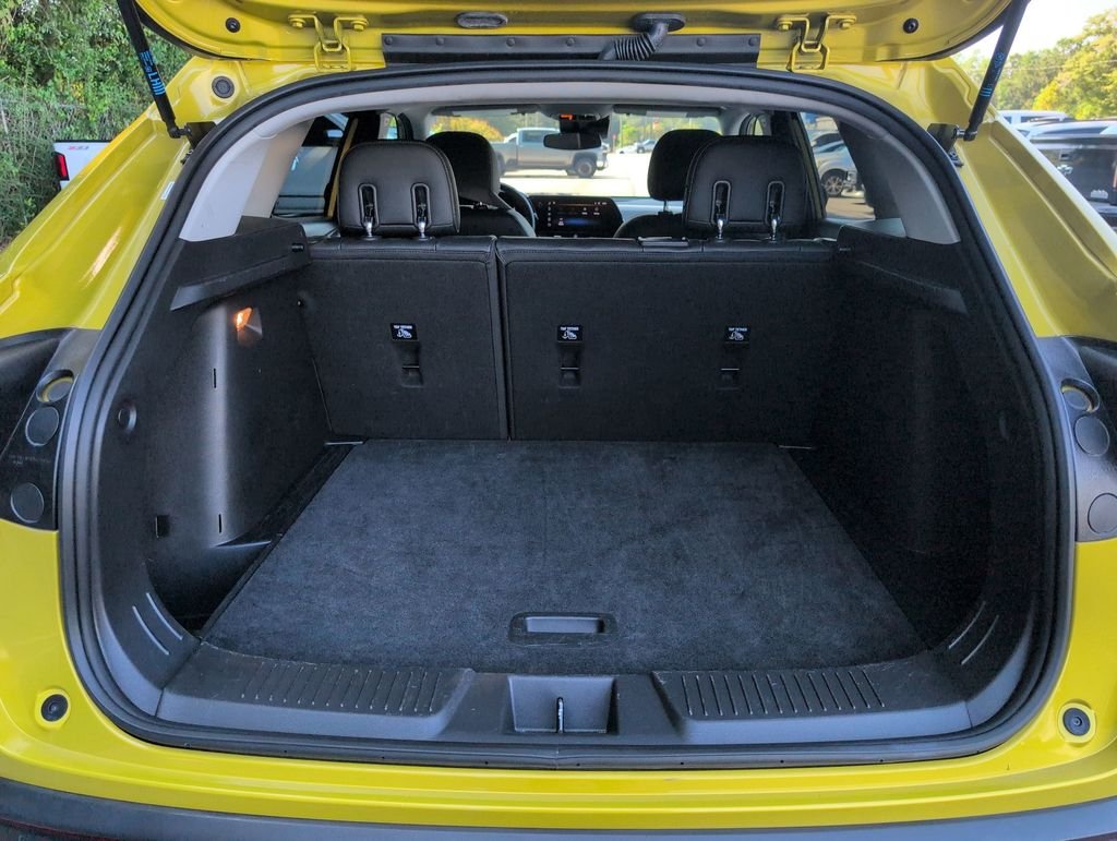 Used 2025 Yellow Chevrolet ACTIV image 29