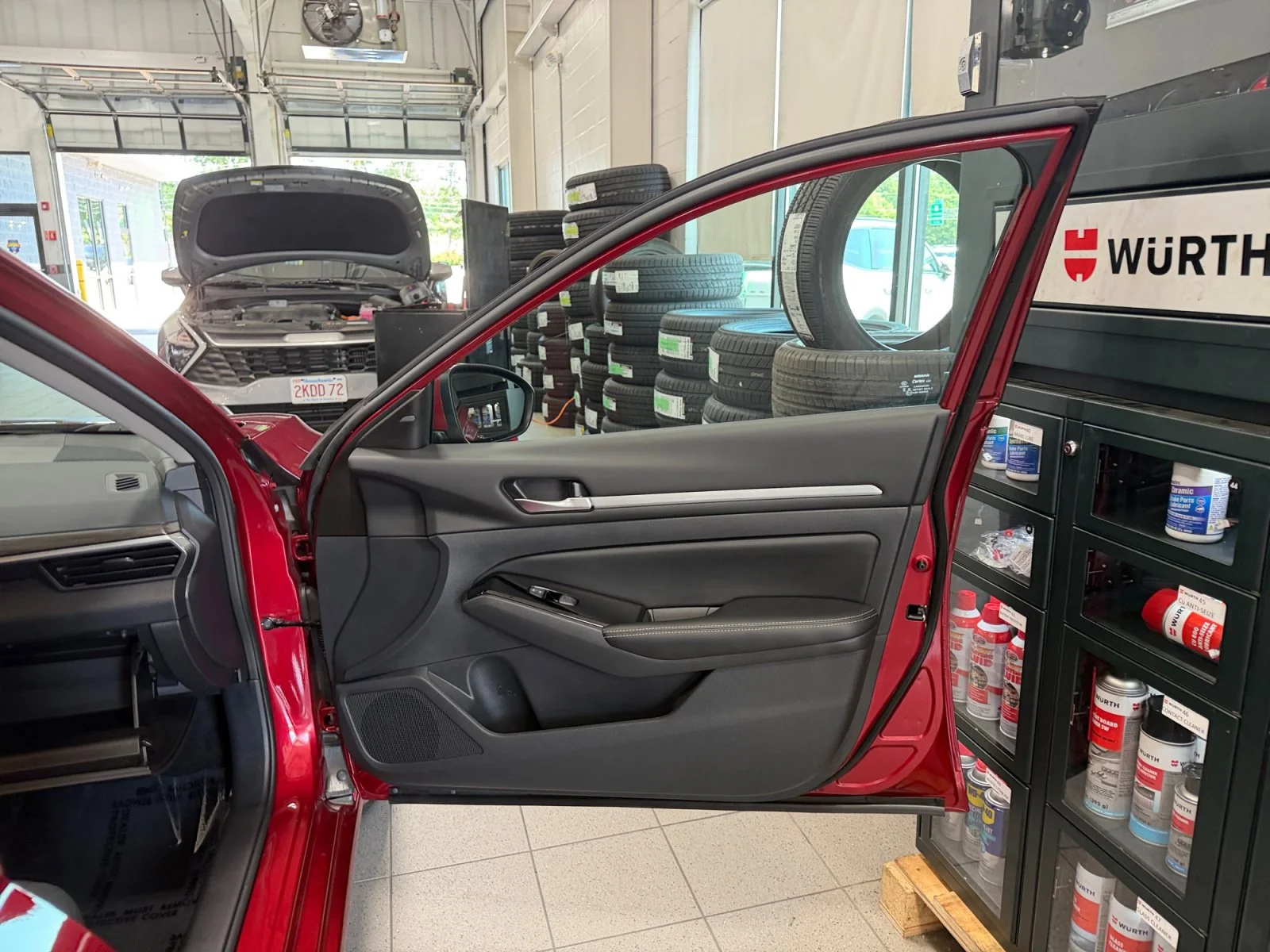 Certified Used 2023 Scarlet Ember Tintcoat Nissan 2.5 SV image 28