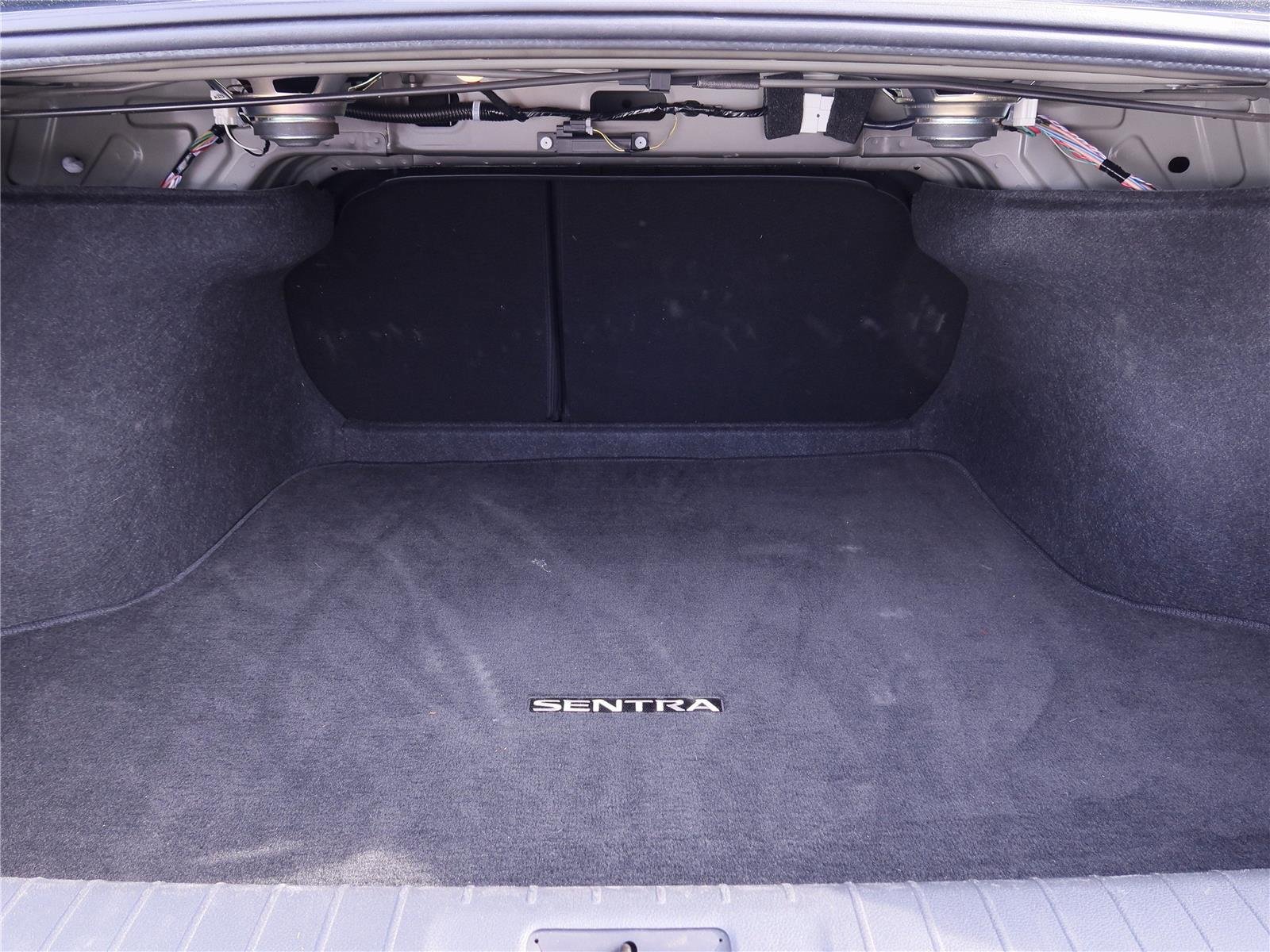 Used 2025 Super Black Nissan SV image 5