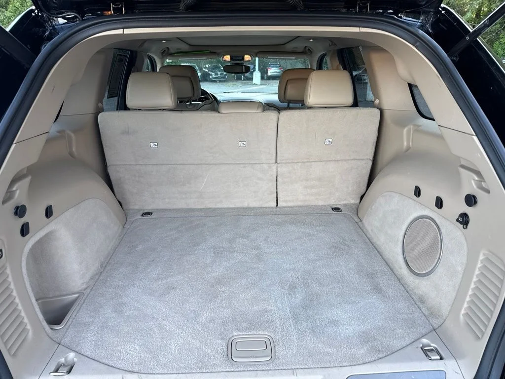 Used 2019 Black Jeep Overland image 5