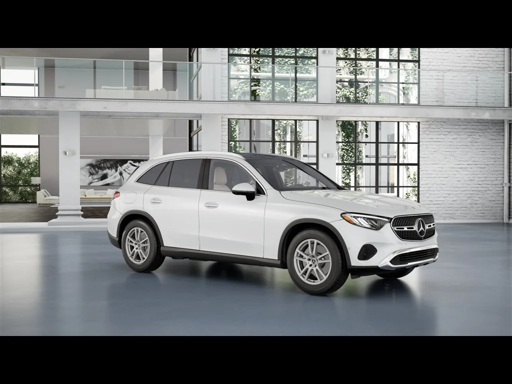 New 2026 MANUFAKTUR Moonlight White Metallic Mercedes-Benz GLC 300 image 7