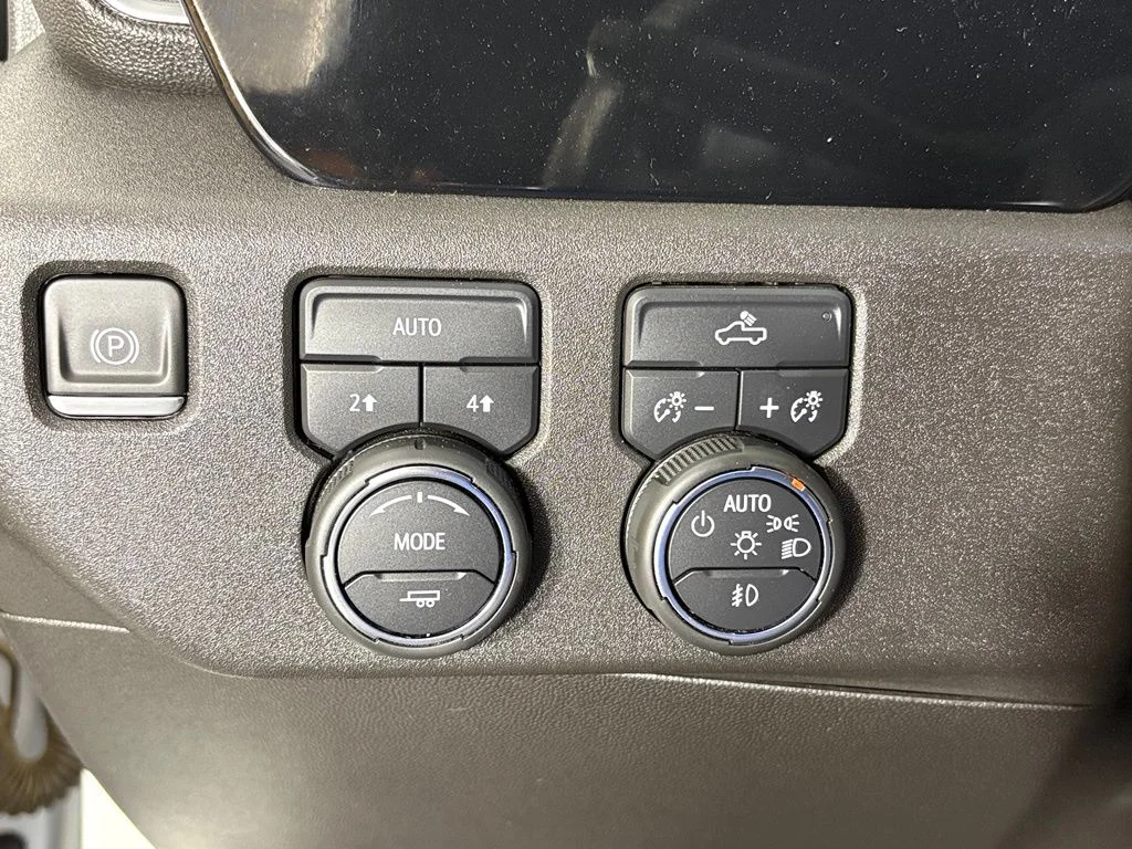 Used 2023 White Chevrolet RST image 20