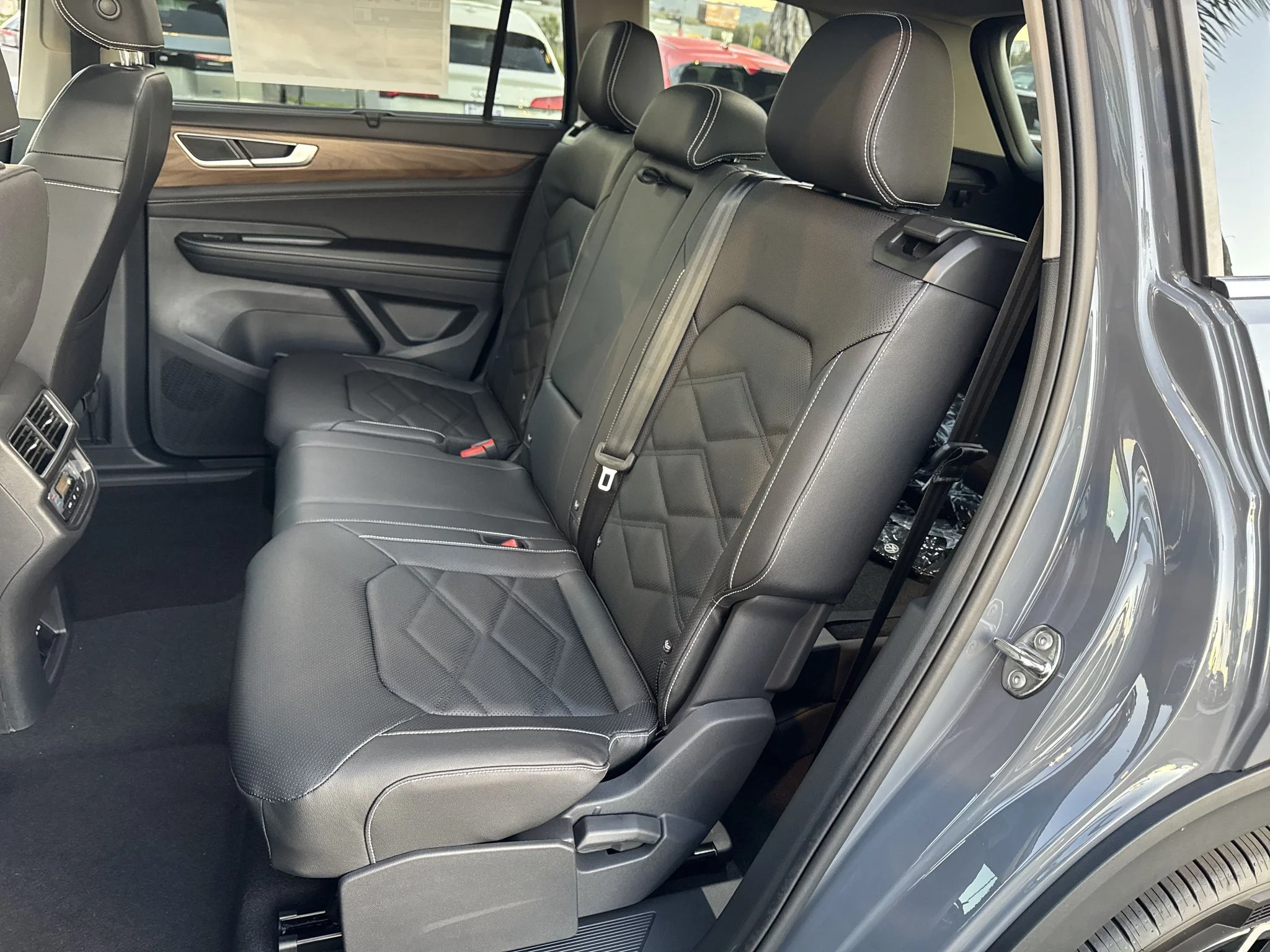 New 2026 PURE GRAY Volkswagen 2.0T SE w/Technology image 35