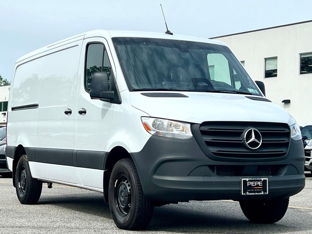 2025 Mercedes-Benz Sprinter 2500 144 WB HO's photo
