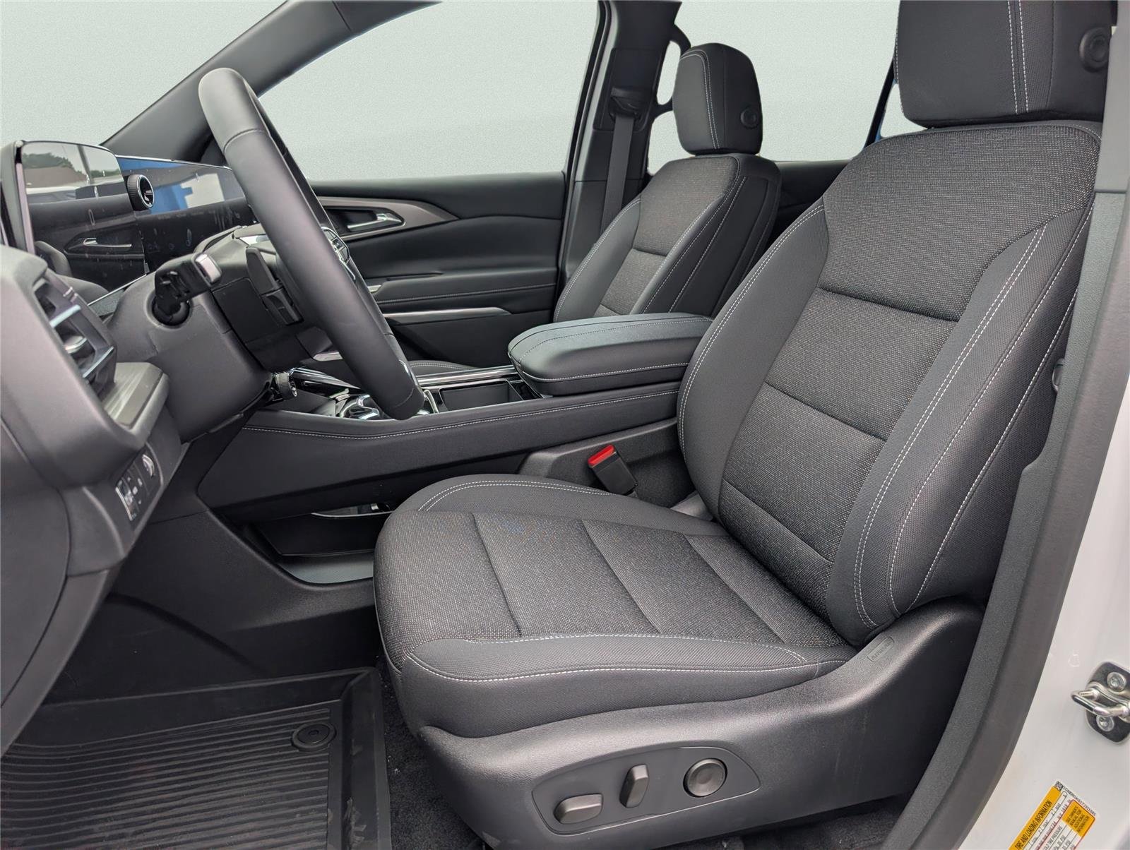 2026 Chevrolet Traverse LT - Photo 23