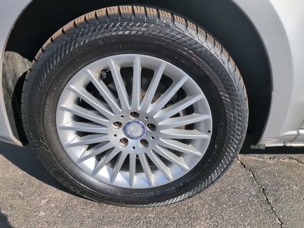 Used 2017  Mercedes-Benz Passenger image 11