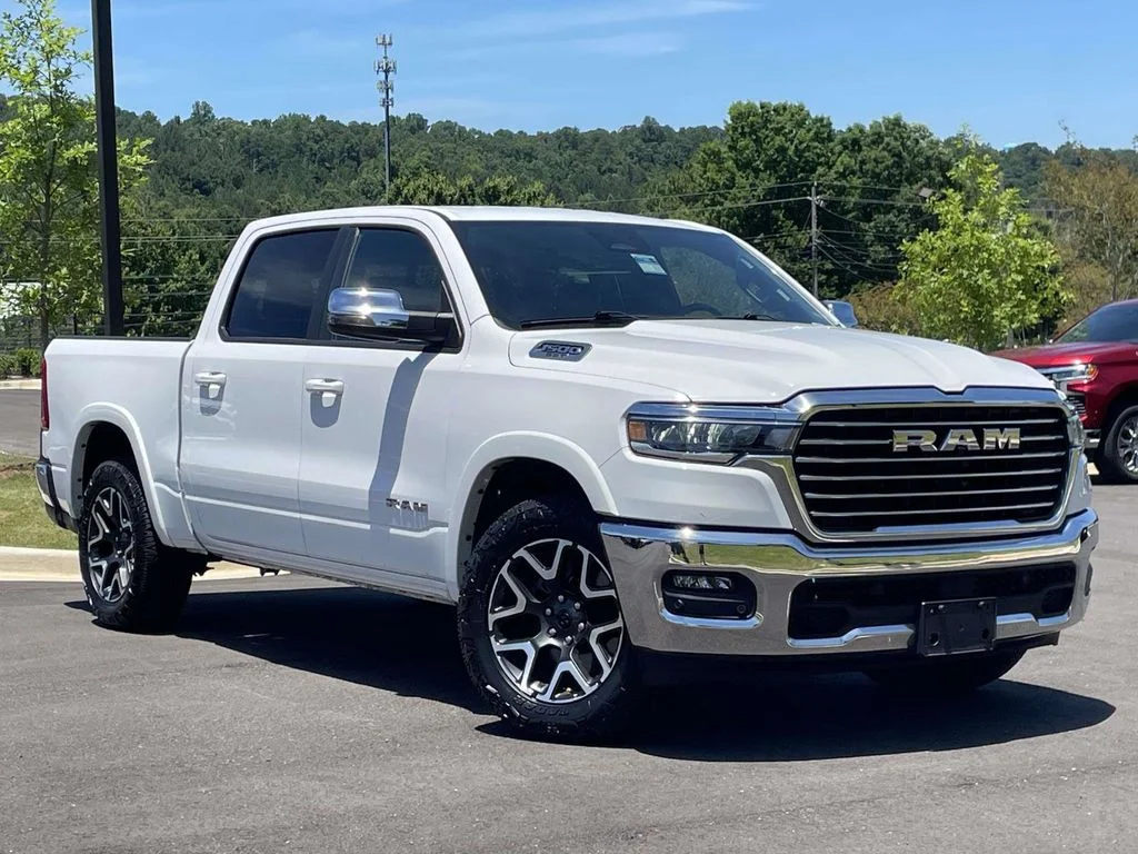 Used 2025 White Ram Laramie image 1