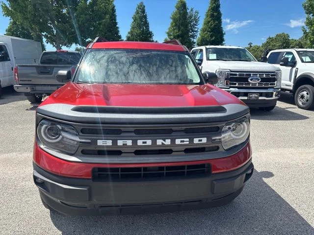 Used 2024 Red Ford Big Bend image 2