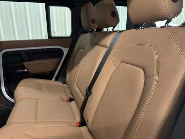 New 2026 Fuji White Land Rover S image 15