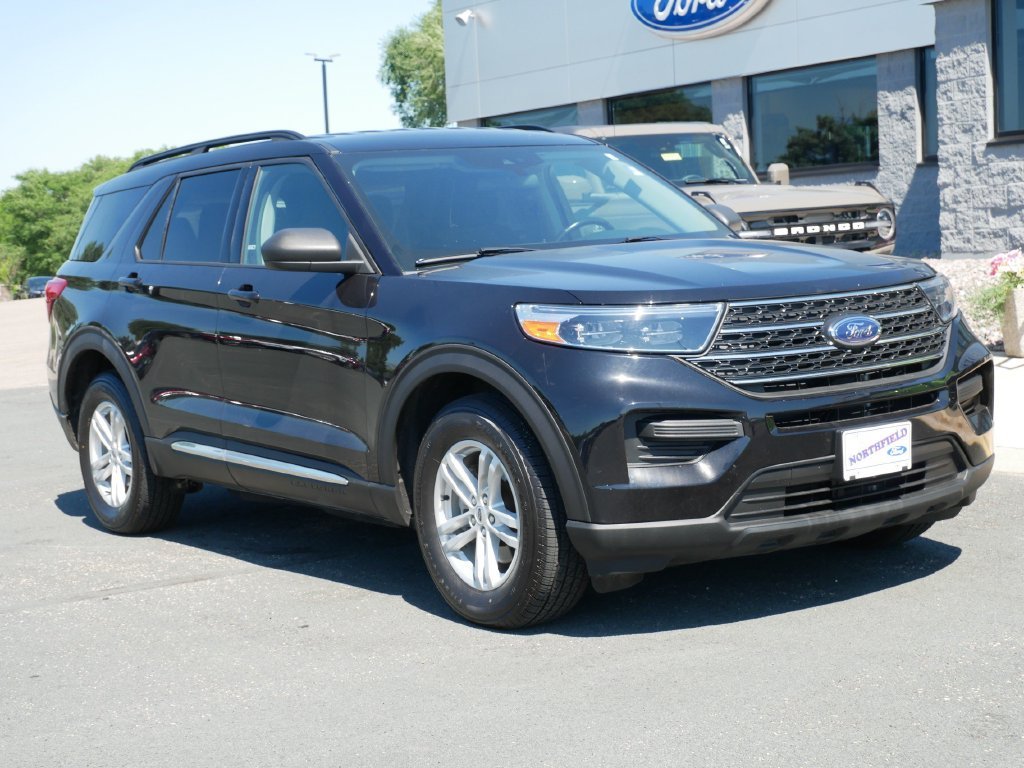 Used 2020 Ford Explorer XLT with VIN 1FMSK8DH7LGD16682 for sale in Northfield, Minnesota