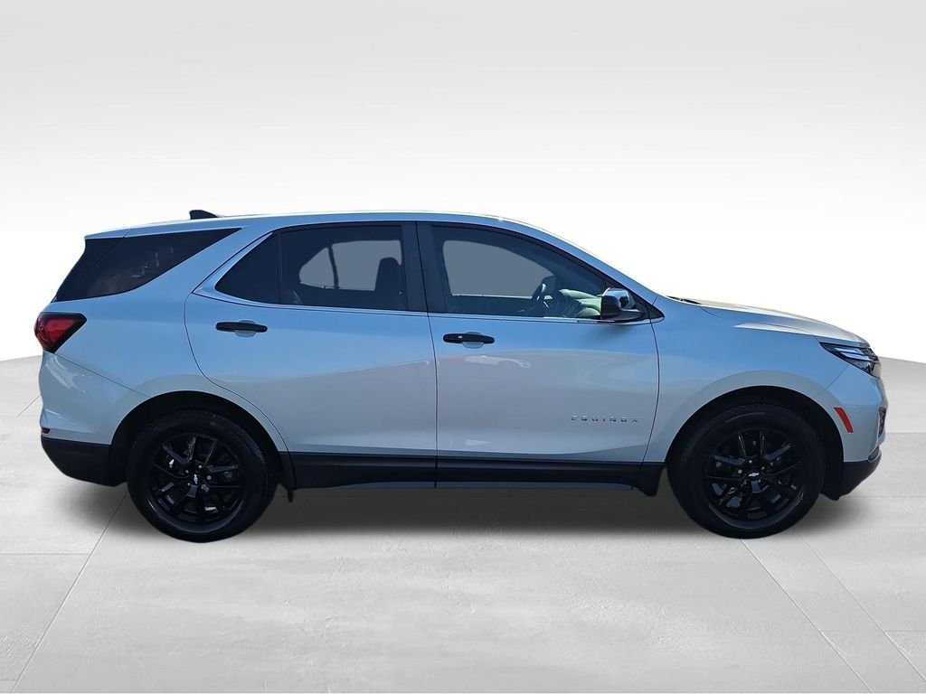 Used 2022 Silver Chevrolet LT image 5