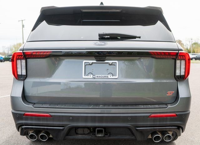 Used 2025 Carbonized Gray Metallic Ford ST image 6